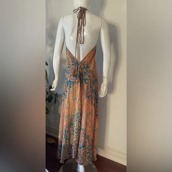 flowy Multicolor Paisley Maxi Dress - Picture 5 of 6